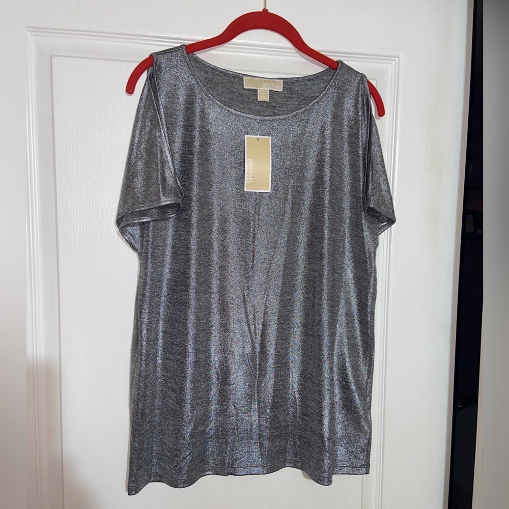 NWT MK woman’s shirt sz large.